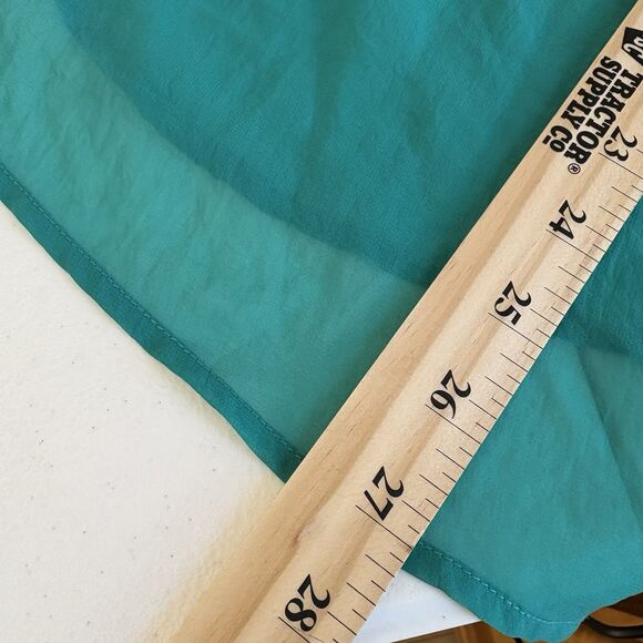 Ann Taylor‎ LOFT Women's Small Green Sleeveless Classic Blouse Light Weight - Picture 9 of 9